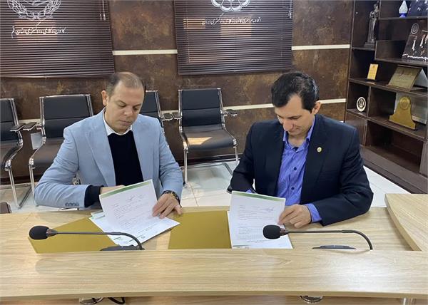 امضا تفاهم‌نامه همکاری میان کانون زبان استان قم با شهرداری و دادگستری این استان