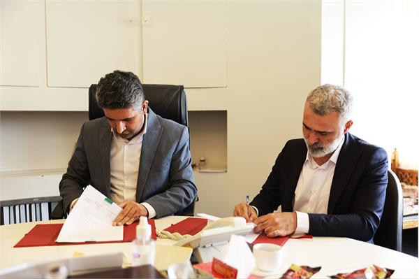 تفاهم نامۀ همکاری میان کانون زبان ایران و شرکت خدمات و پشتیبانی توسعۀ تعاون منعقد شد