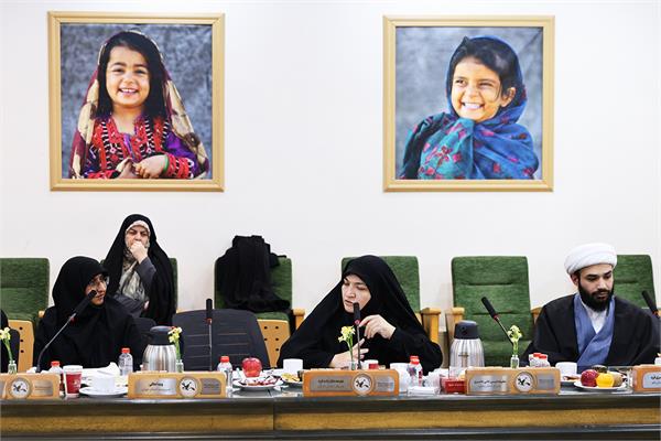 تشریح دستاوردها و برنامه‌های کانون زبان ایران در گردهمایی مدیران کل کانون پرورش فکری