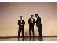 تجلیل از معاون آموزشی کانون زبان ایران