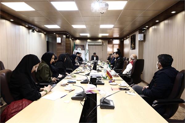 جلسه ۴ ساعته مدرسان کانون با دکتر ذوالفقاری 14