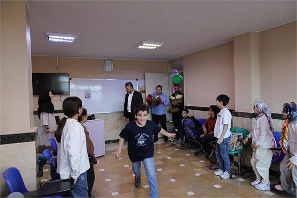 آموزش زبان در کودکی، زمینه‌ساز پرورش نسلی بین‌المللی، خلاق و فرهنگی است