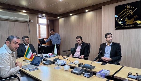 رییس کانون زبان ایران با نمایندگان مدرسان دیدار و گفت و گو کرد
