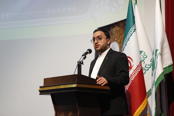 تبریک مدیرعامل کانون پرورش فکری کودکان و نوجوانان به مدرسان کانون زبان ایران