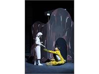 نمایش انگلیسی «کار سخت» در برازجان