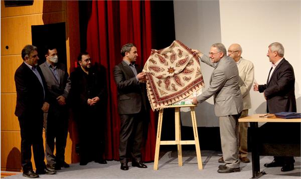 رونمایی از معماری کلان برنامه درسی