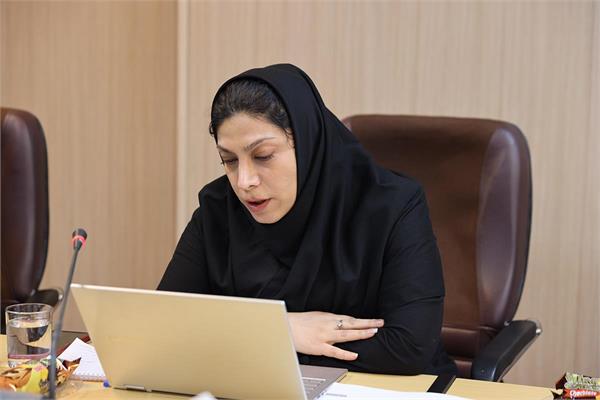 تعامل و هم‌افزایی میان معاونان، مدیران و کارکنان کانون زبان ایران در نشستی مشترک