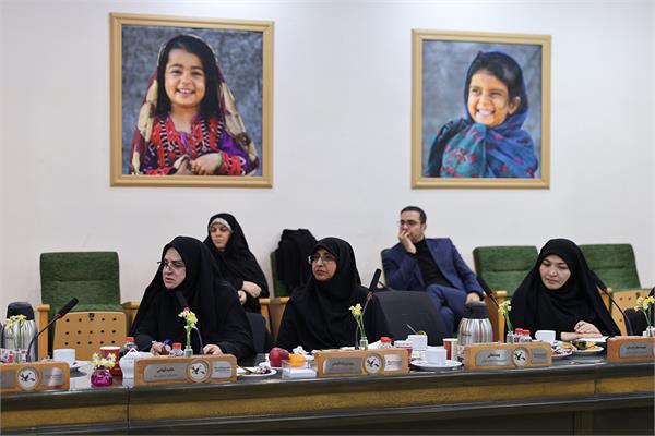 تشریح دستاوردها و برنامه‌های کانون زبان ایران در گردهمایی مدیران کل کانون پرورش فکری