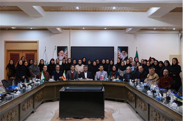 گزارش تصویری از جشن گرامیداشت روز پژوهش کانون زبان ایران