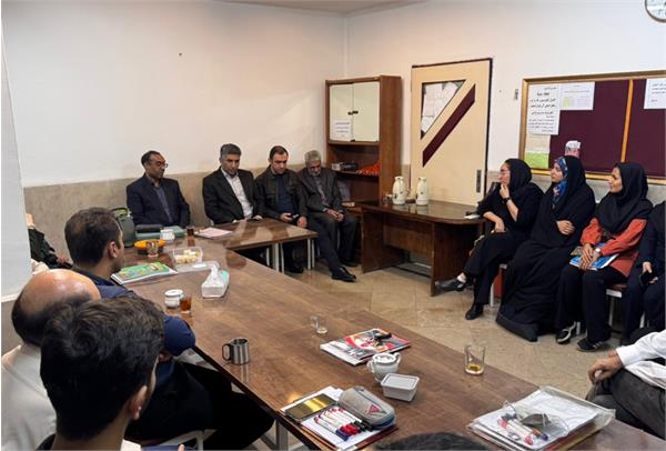 دیدار رییس کانون زبان ایران با کارکنان و مدرسان مشهد