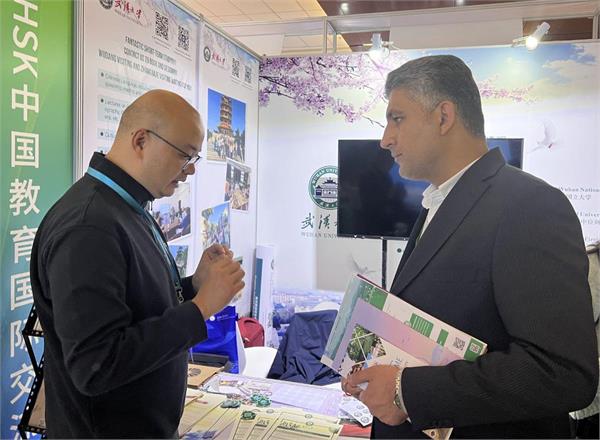 همکاری‌های علمی و بین‌المللی کانون زبان ایران با مراکز آموزشی و دانشگاهی چین