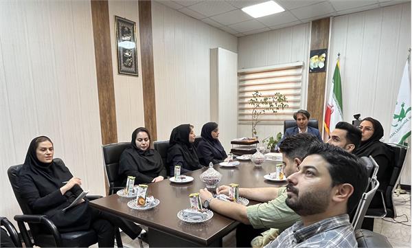 مدیر کانون زبان استان خوزستان با مسئولان مراکز آموزشی این استان گفت و گو کرد