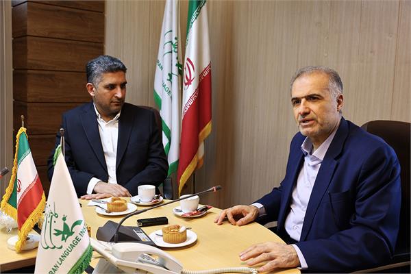 از توسعه کانون زبان ایران در روسیه و کشورهای مشترک‌المنافع حمایت خواهم کرد