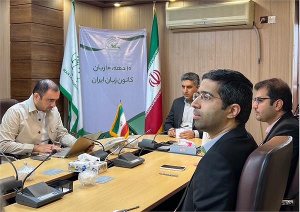 رییس کانون زبان ایران با نمایندگان مدرسان دیدار و گفت و گو کرد