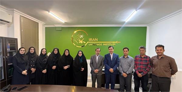 بازدید مدیر دفتر مرکزی حراست کانون از مرکز آموزشی کانون زبان استان یزد