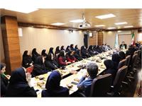 همزمان با هفتۀ پژوهش از کارشناسان کانون زبان ایران تقدیر شد