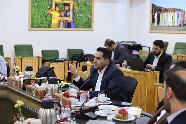 تشریح دستاوردها و برنامه‌های کانون زبان ایران در گردهمایی مدیران کل کانون پرورش فکری