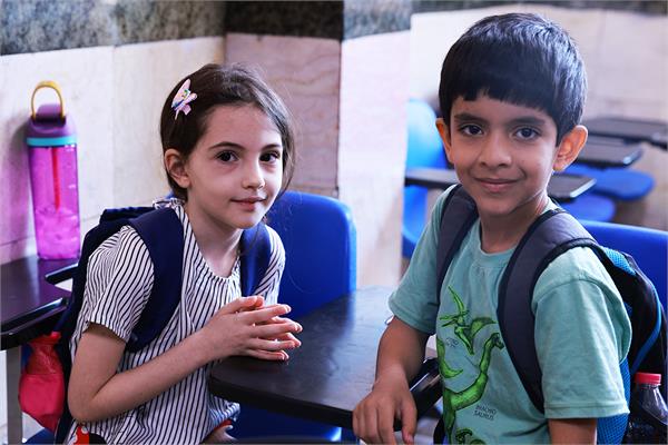 اولین دورۀ مسابقۀ «لیگ لغت انگلیسی» برگزار شد