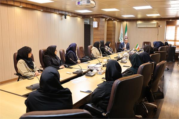 بهره‌وری و خدمت سازمانی معیار افزایش درآمد مدرسان