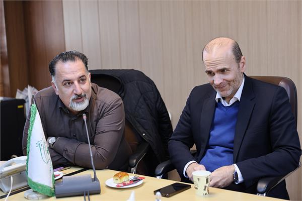 مراسم تقدیر از همکاران بازنشسته کانون زبان ایران برگزار شد