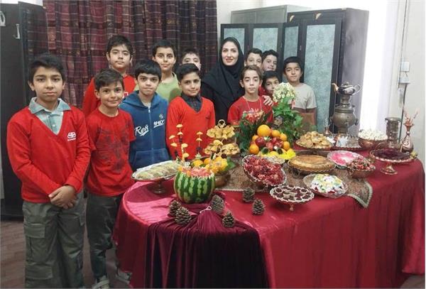 مراکز آموزشی استان یزد به استقبال یلدا رفتند (گزارش تصویری)