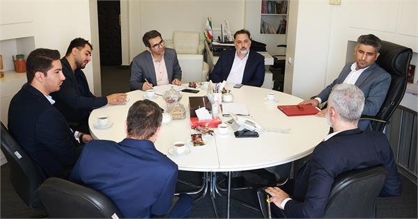 تفاهم نامۀ همکاری میان کانون زبان ایران و شرکت خدمات و پشتیبانی توسعۀ تعاون منعقد شد