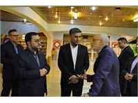 کاری که شما در کانون زبان ایران انجام می‌دهید جز با عشق نمی‌شود