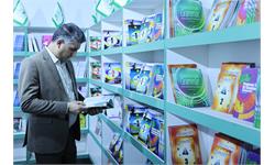 بازدید رئیس کانون از نمایشگاه کتاب 7