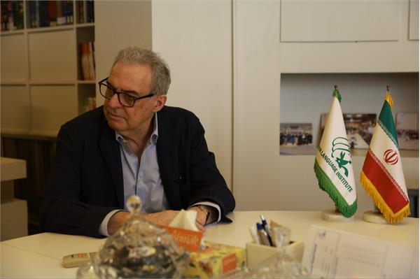 معاون سفیر اسپانیا در ایران از فرآیند برگزاری آزمون DELE در کانون زبان ایران بازدید کرد