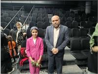 نمایش انگلیسی «کار سخت» در برازجان