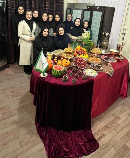 مراکز آموزشی استان یزد به استقبال یلدا رفتند (گزارش تصویری)