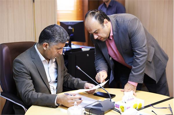 اولین جلسۀ مدیران ستادی و استانی کانون زبان ایران در سال جدید برگزار شد