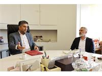 تفاهم نامۀ همکاری میان کانون زبان ایران و شرکت خدمات و پشتیبانی توسعۀ تعاون منعقد شد