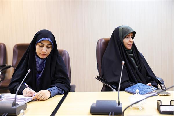 اولین جلسۀ مدیران ستادی و استانی کانون زبان ایران در سال جدید برگزار شد