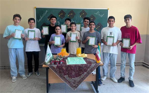 گزارش تصویری از برگزاری جشن فارغ‌التحصیلی در مراکز آموزشی اصفهان