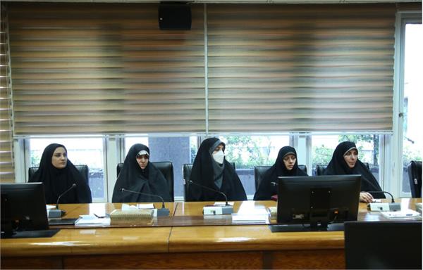 وزیر آموزش و پرورش: کانون زبان ایران باید در آموزش زبان مرجعیت پیدا کند