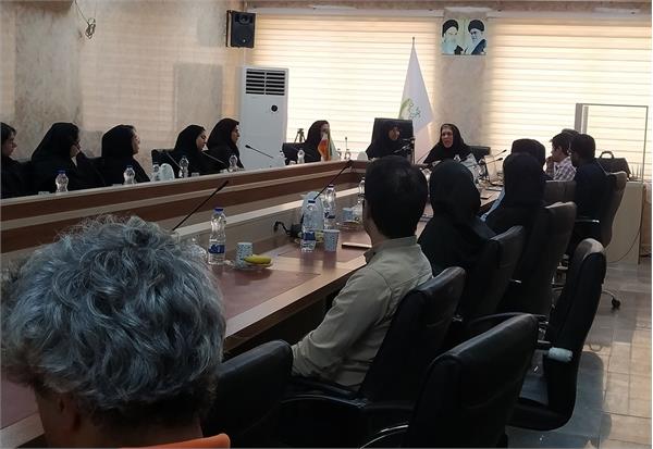 نشست «نگاهی نو به چالش‌های متحول کننده حیطۀ آموزش در قرن حاضر»