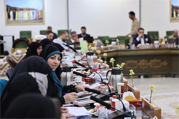 تشریح دستاوردها و برنامه‌های کانون زبان ایران در گردهمایی مدیران کل کانون پرورش فکری