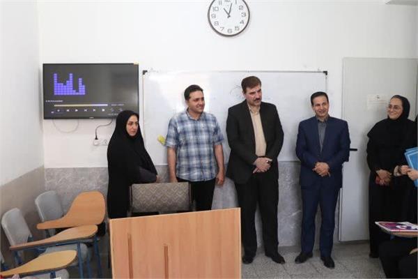 بازدید فرماندار زارچ از مرکز آموزشی کانون زبان ایران