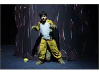 نمایش انگلیسی «کار سخت» در برازجان