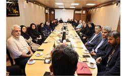 از همکاران بازنشسته کانون زبان ایران تجلیل شدند