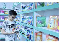 بازدید رئیس کانون از نمایشگاه کتاب 8